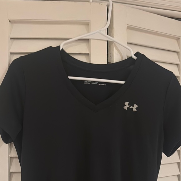 Under Armour Black Fitted Short Sleeve Tee - Picture 3 of 9